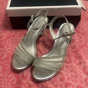 Karen Scott Womens Darla Dress Sandals, Silver Size 7M
